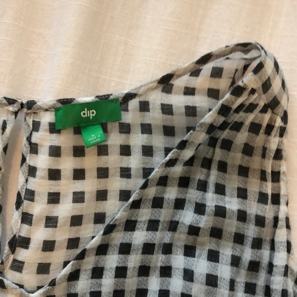 Checkered Tank Top - Picture 2 of 6